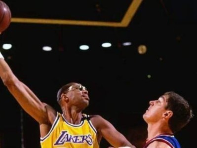 NBA历史100大巨星排行榜（百年传奇巨星们的光辉荣耀与非凡成就）