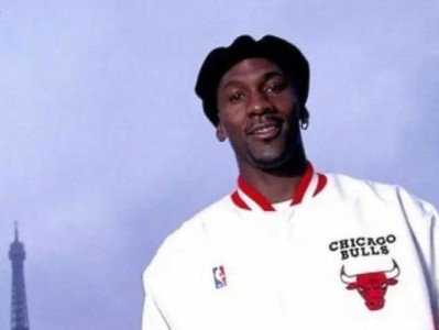 NBA球队退役球衣排行榜（回顾历史，探寻传奇，见证伟大的时刻）