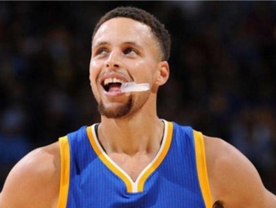 福布斯NBA明星收入排行榜（揭秘NBA明星收入，诠释篮球与商业的完美结合）