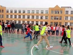 幼儿篮球排球动作要领（培养幼儿体育兴趣的关键）