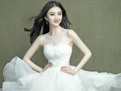 乒乓球婚纱拍照技巧教学（打造独特的婚纱照留念，乒乓球为你加分）
