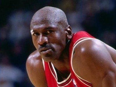 NBA史上最具攻击性的球星排行榜（探索NBA历史上最具争议的球员和他们的战斗方式）