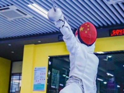篮球场上的弓步防守技巧（应对弓步防守的五大关键要点）
