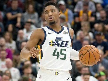 NBA季后赛个人总得分排行榜（揭秘历史最伟大的得分狂人，詹姆斯称王东部霸主勇士终结者）