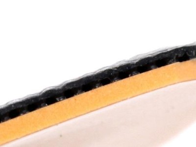 乒乓球套胶的正确粘贴方法（掌握正确粘贴技巧，提升乒乓球运动表现）