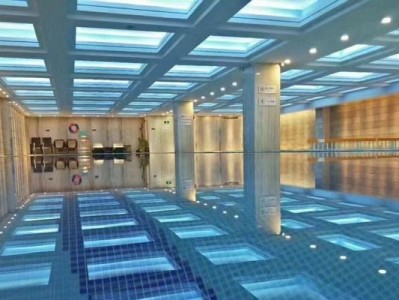 学游泳省钱小技巧（享受水中乐趣，轻松省钱！）