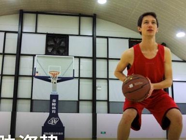 提高篮球全场防守移动能力的有效练习方法（以全场防守移动为主题，练习方法一网打尽）