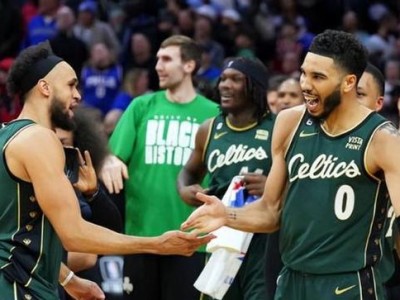 NBA2015年最赚钱球队排行榜（揭秘NBA2015年最赚钱球队的背后故事）