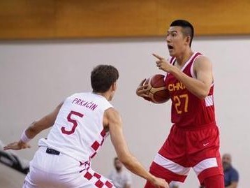 打造出色的篮球二号位防守技巧（揭秘篮球二号位防守的关键要素，为你的团队赢得比赛）