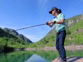 水库钓鱼的路亚技巧与方法（提高水库路亚钓鱼成功率的关键技巧与策略）