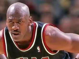 NBA常规赛罚球总得分排行榜的冠军之争（探索NBA常规赛历史上罚球高手的辉煌战绩）