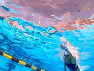 游泳学习的方法和技巧（掌握游泳的关键是坚持和正确的练习）