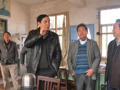探寻灰埠镇路亚钓鱼的乐趣（挥杆垂钓，灰埠镇的钓鱼狂欢）