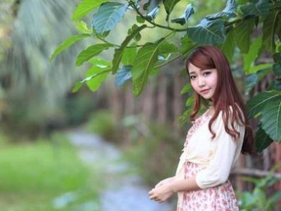 掌握打排球轻拍的技巧（提高轻拍准确性和力量控制，享受排球比赛的乐趣）