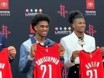 亚洲球员在NBA的排行榜2015（亚洲球员在2015年NBA赛季的表现和突出成就）