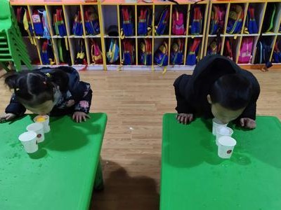 如何巧妙地将乒乓球扔入杯子（掌握技巧，成为乒乓球杯子王）