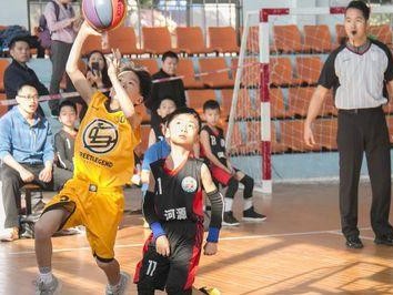 如何通过U8篮球提升班防守训练（锻炼孩子的防守技巧，培养团队合作精神）