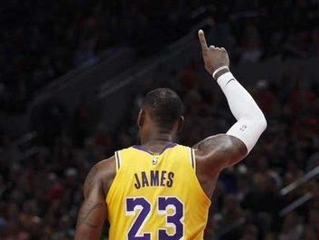 NBA季后赛三双得分排行榜（统计数据揭示NBA季后赛中的三双得分纪录）