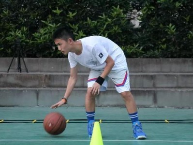 滑步篮球防守实战教学设计（提升防守效果，掌握滑步技巧）