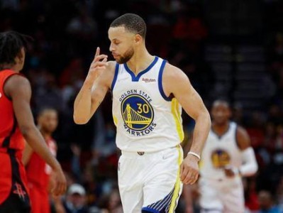 NBA新赛季助攻王争夺战激烈，谁能登顶？（探索新赛季NBA助攻排行榜背后的竞争与潜力）