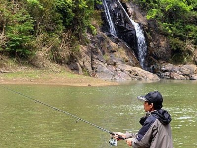 深入河沟子里，探寻路亚钓鱼的奥秘（挑战性十足的路亚钓鱼，锻炼钓技的不二选择）
