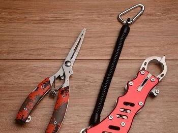 以路亚钓鱼钳套装-全方位实用工具（掌握你的钓鱼需求，以钳套装应对一切挑战）