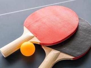 乒乓球技巧（掌握关键技巧，提升接浮圈球的能力）
